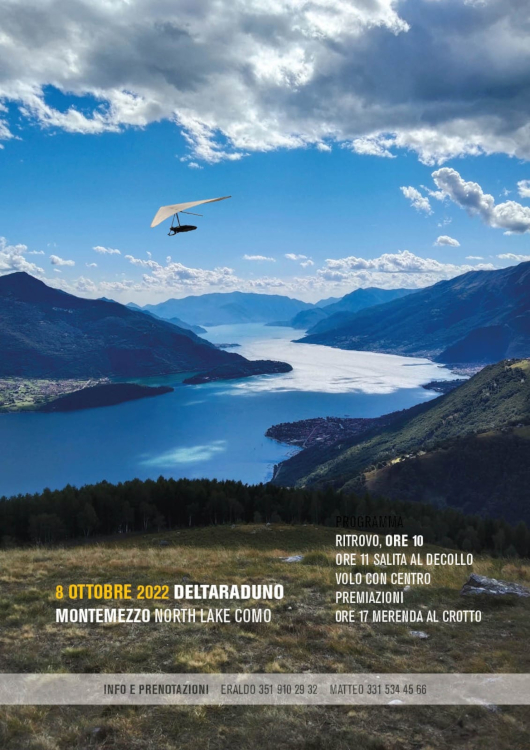 Raduno di deltaplani a Montemezzo nel nord del Lago di Como